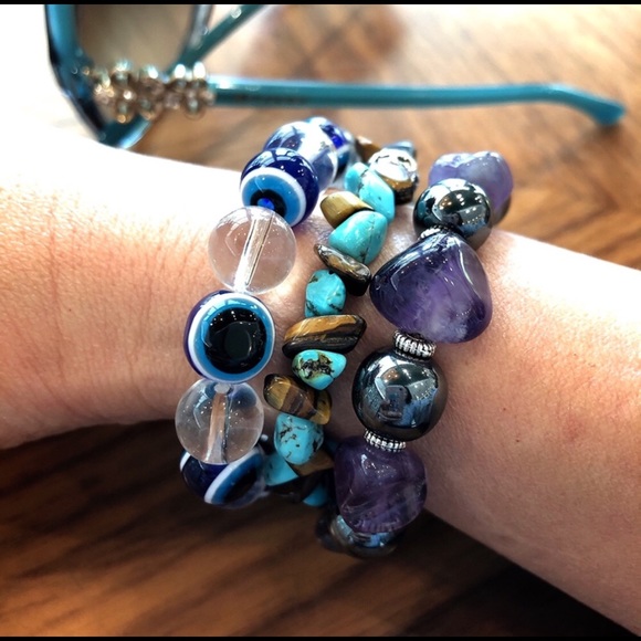 Meet your Posh Ambassador Red Buffalo Island - Picture 2 of 8